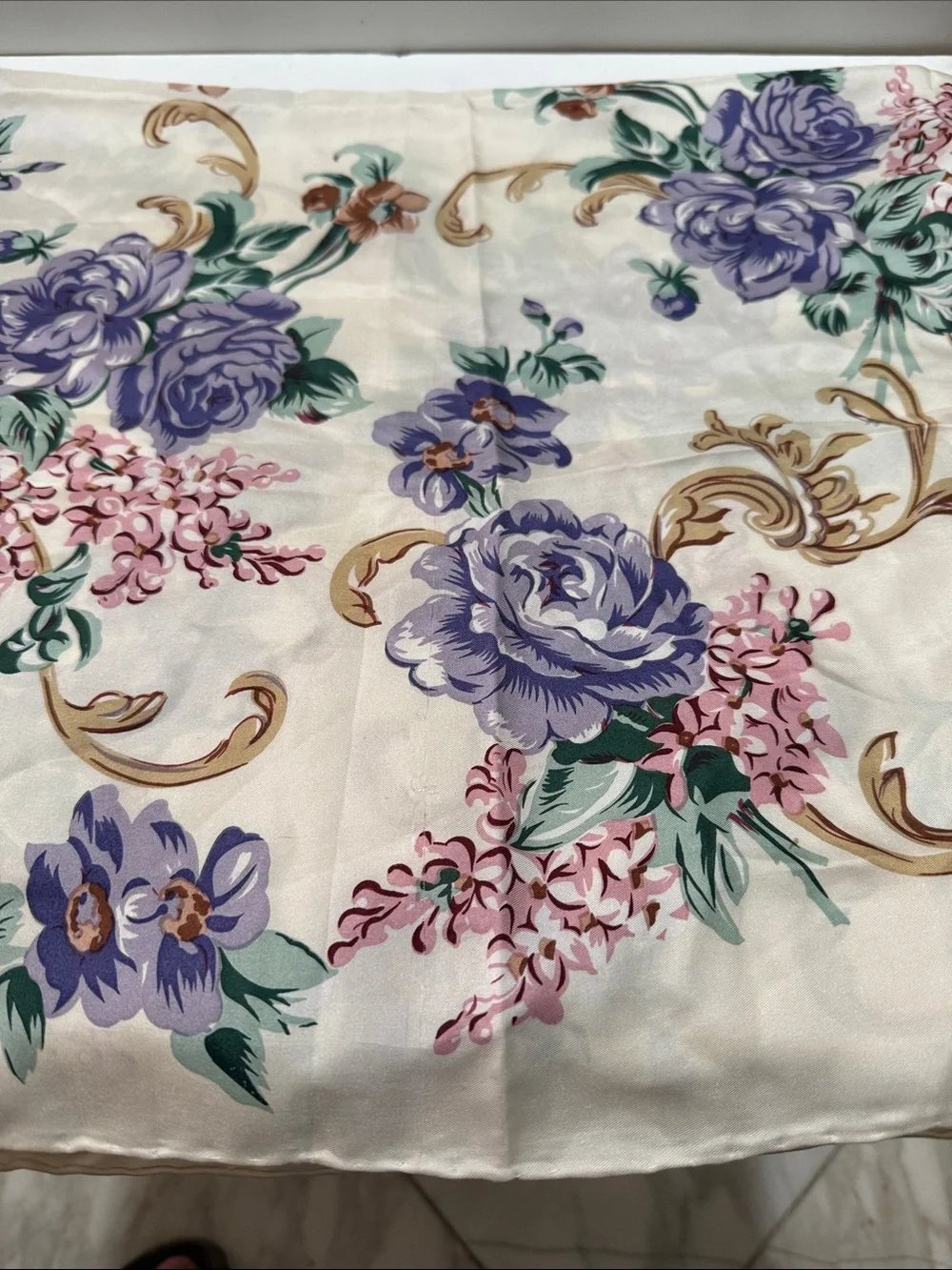 Floral Cream Silk Scarf with Purple & Pink Brown Blooms Roses 🌹vintage